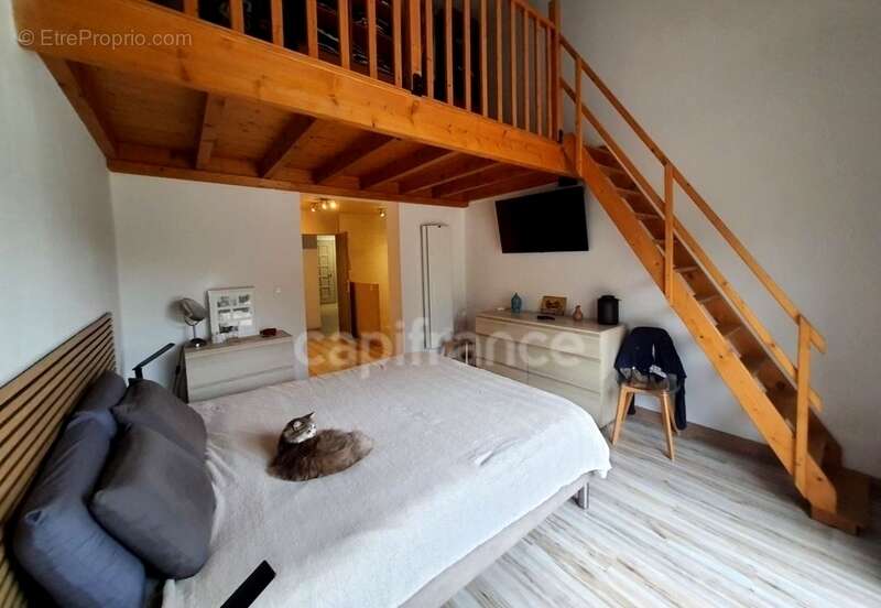 Maison à AMBARES-ET-LAGRAVE