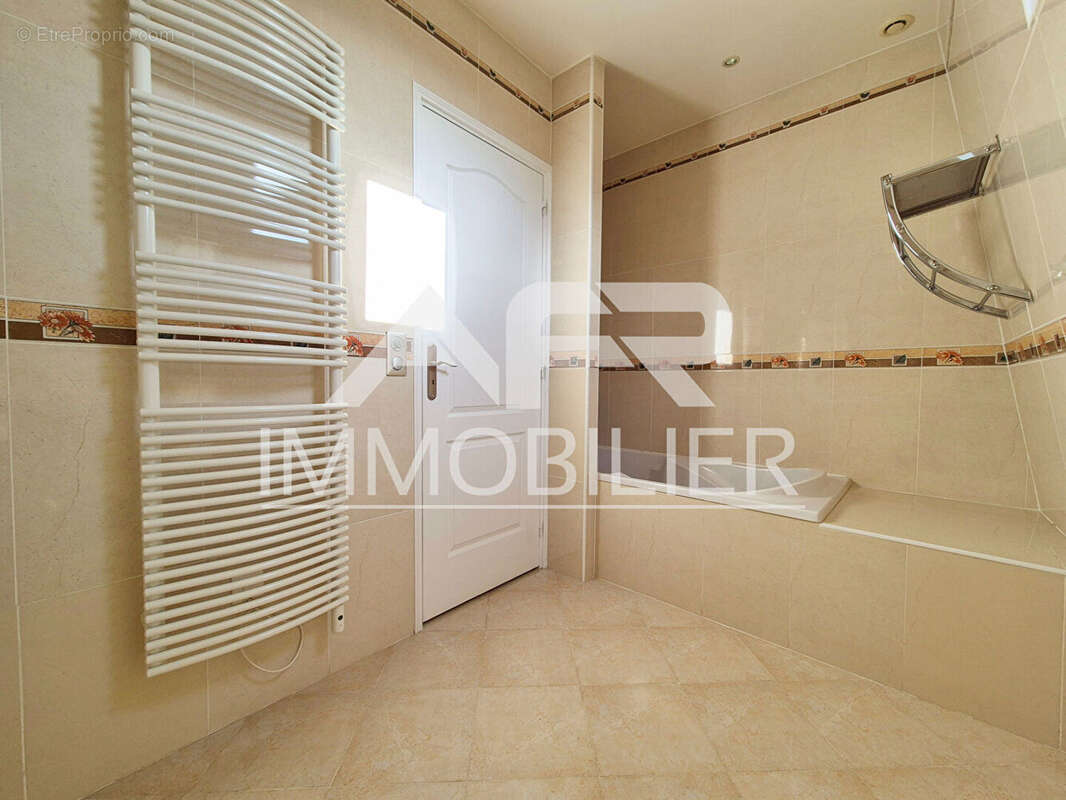 Maison à CARRIERES-SUR-SEINE