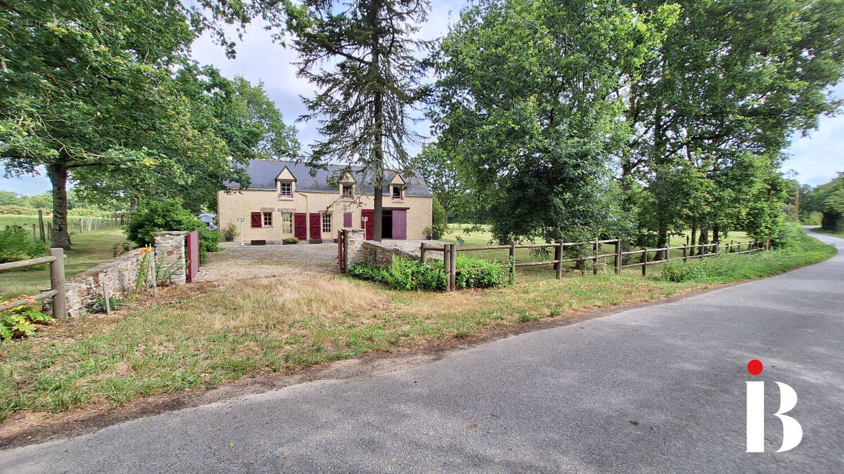 Maison à CORDEMAIS