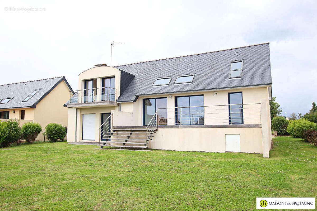 Maison à CLOHARS-CARNOET