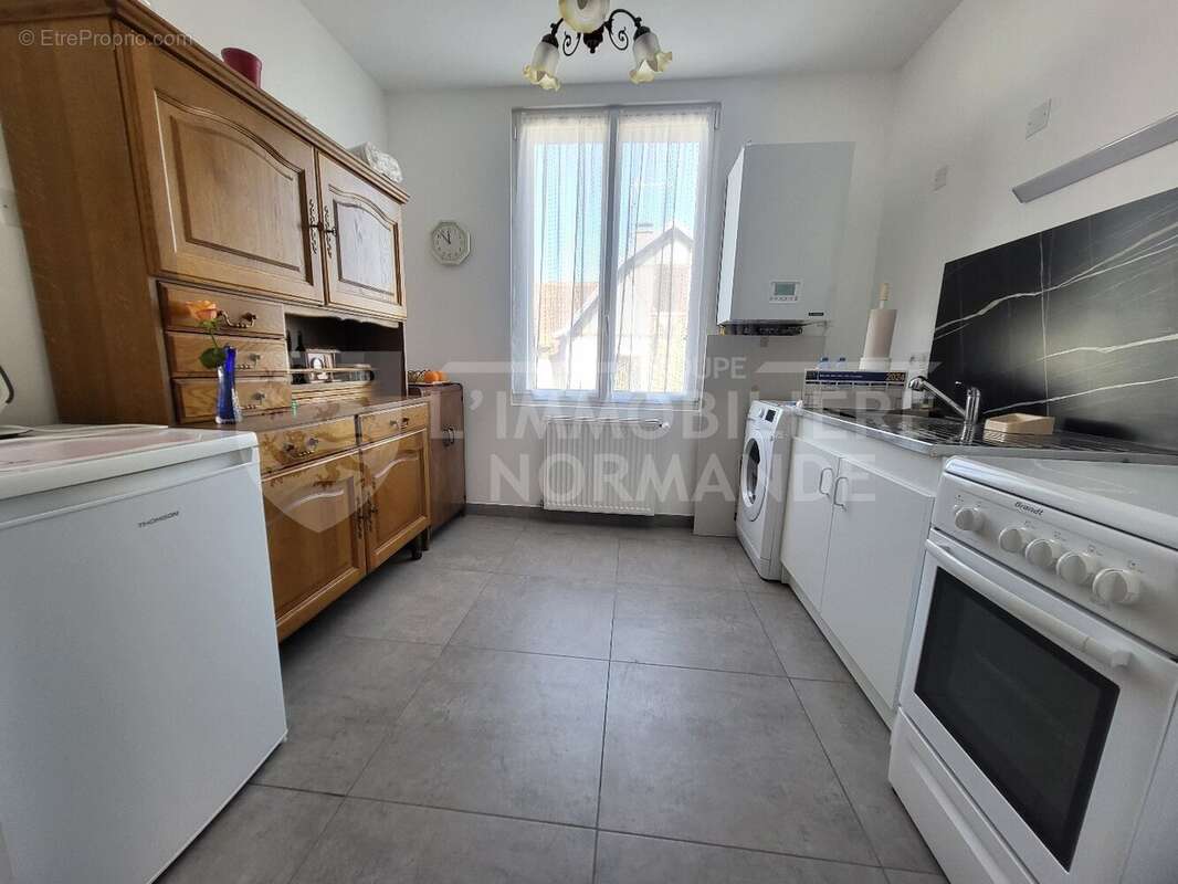 Maison à BONNIERES-SUR-SEINE