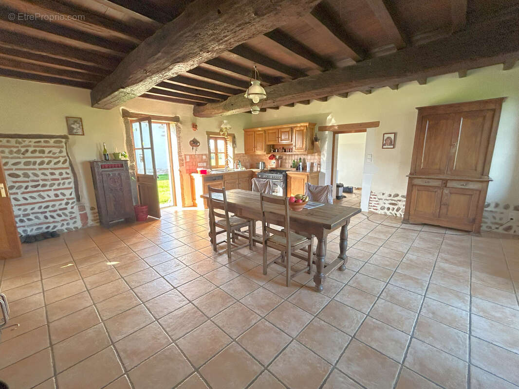 Maison à VILLARS-LES-DOMBES