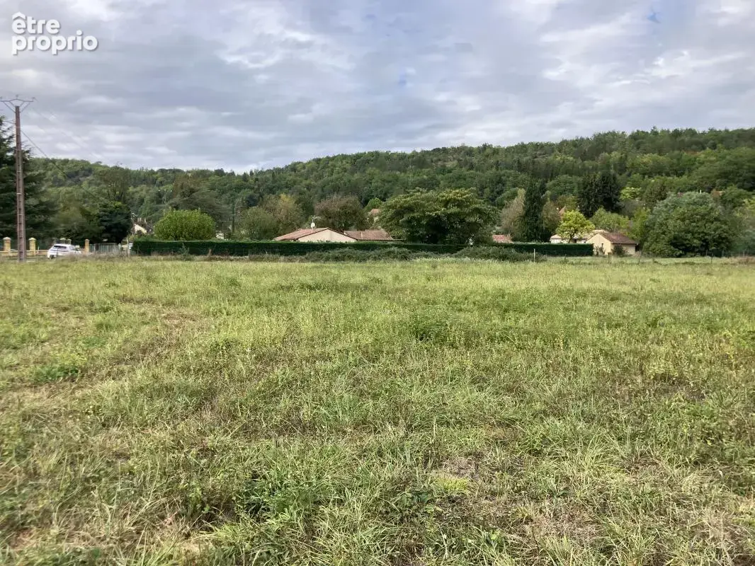 Terrain plat constructible de 1461 m2 à Trémolat - photo 3