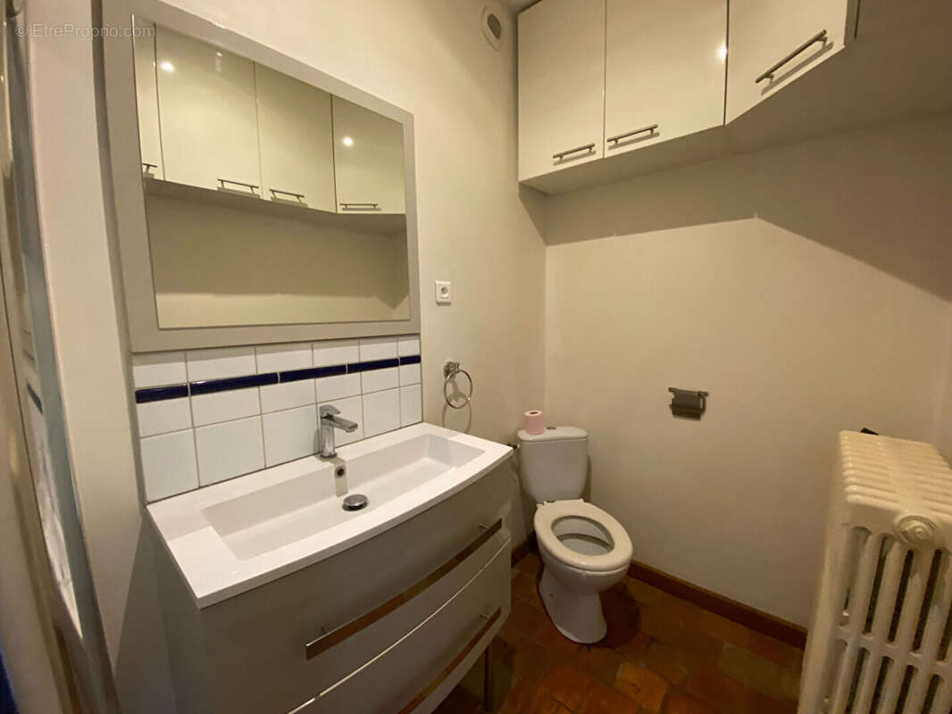 Maison à SULLY-LA-CHAPELLE