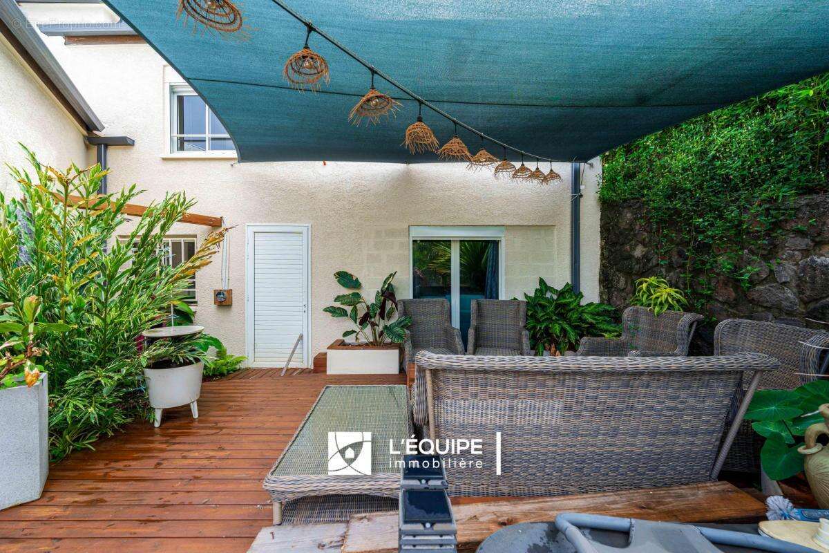 Maison à SAINT-DENIS