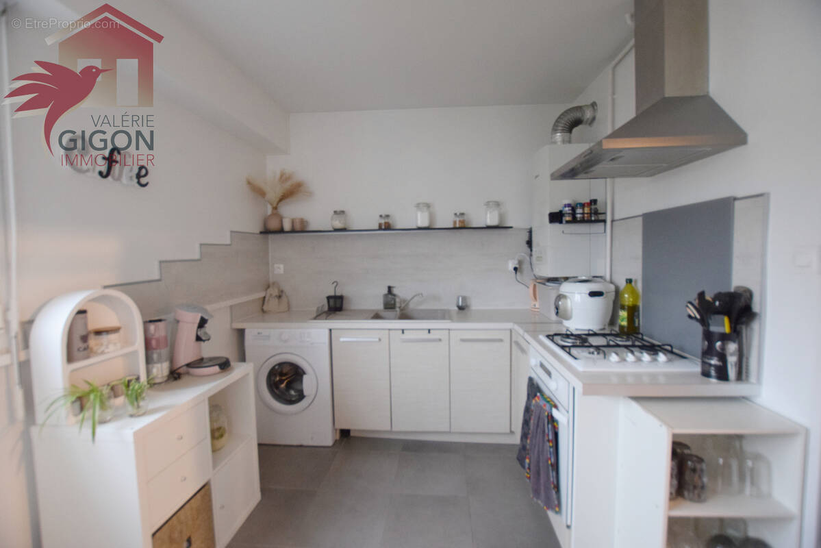 Appartement à GRAND-CHARMONT