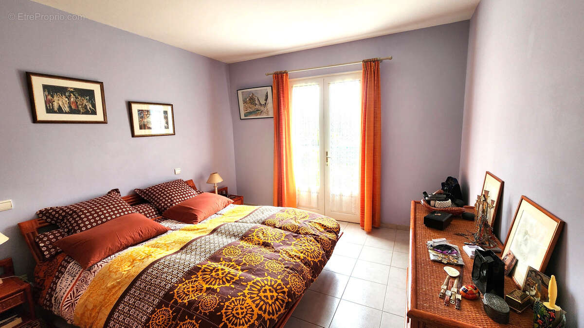 Maison à FOURQUES-SUR-GARONNE