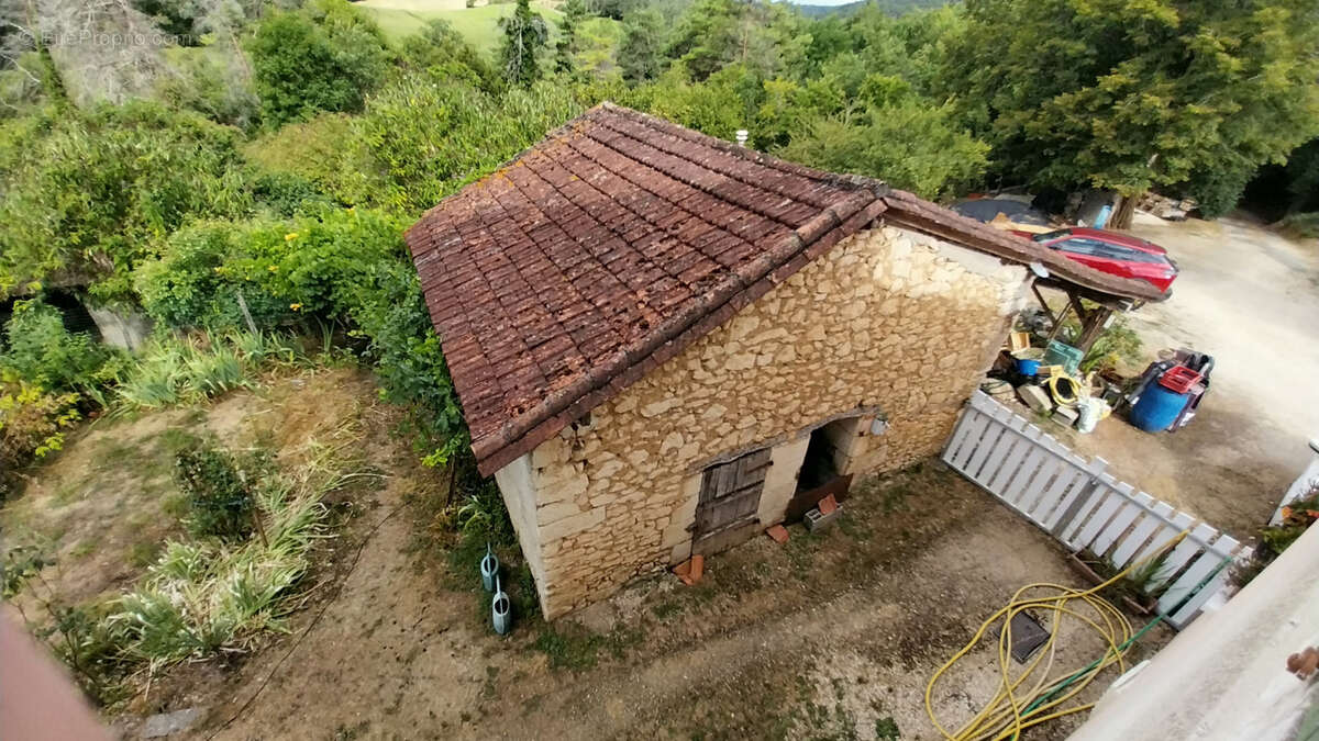 Maison à CHATEAU-L'EVEQUE