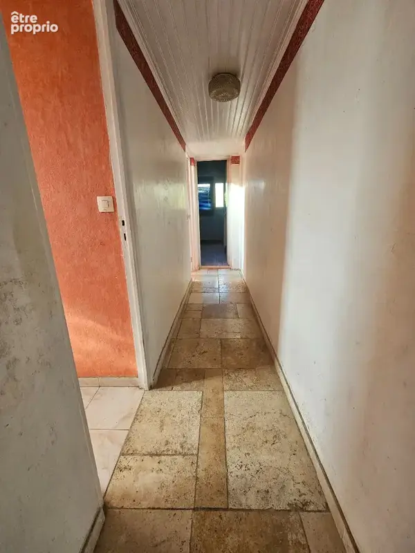 À VENDRE - Ensemble immobilier avec local commercial et habitation - Les Milles (13290) - photo 9