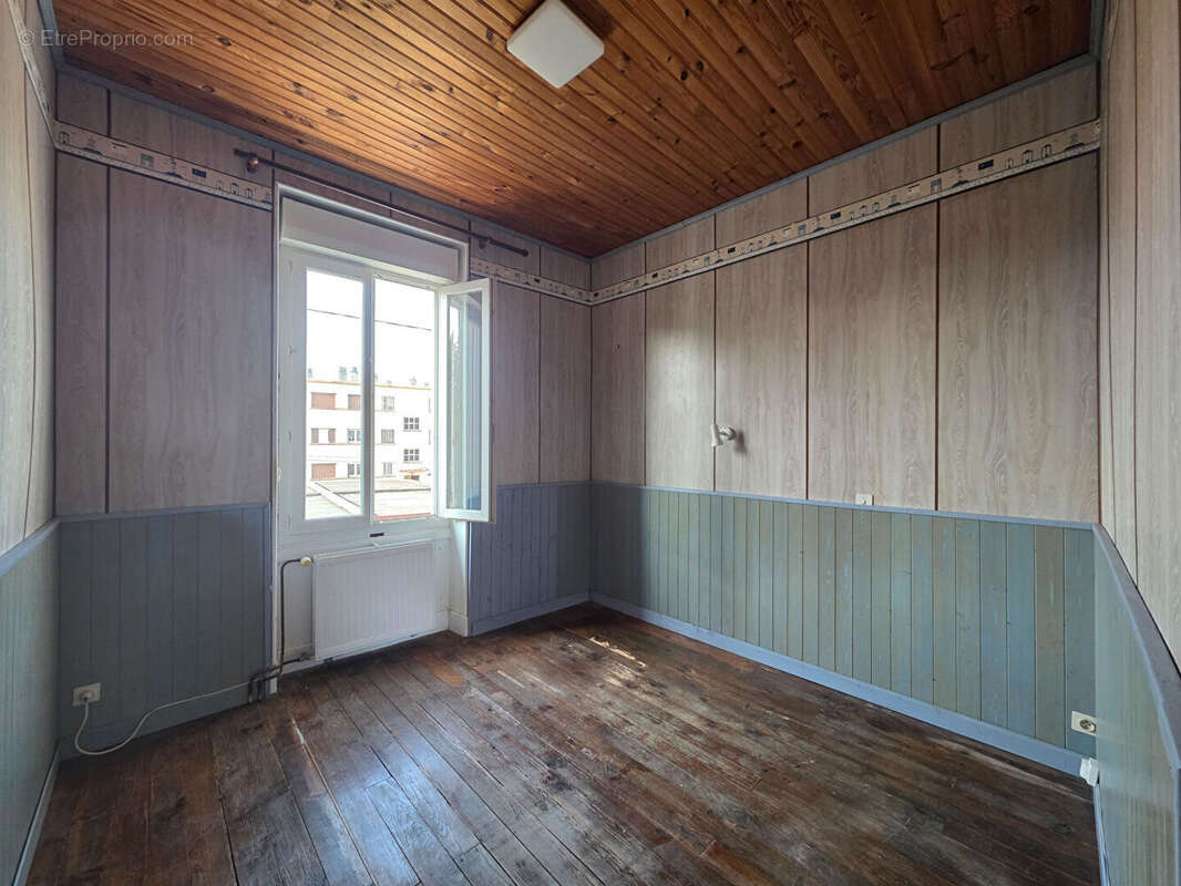 Maison à SAINT-GENIX-SUR-GUIERS