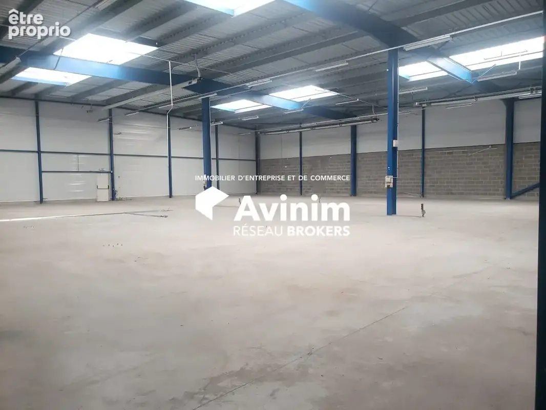 Photo Commerce à Magny-En-Vexin au prix de 2 200 000€