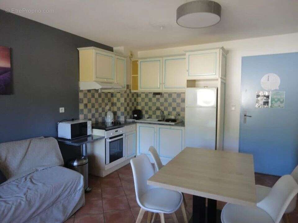 Appartement à GREOUX-LES-BAINS