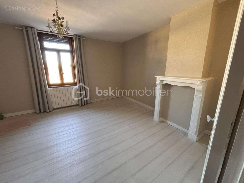 Maison à BURBURE