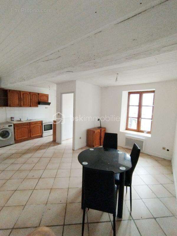 Maison à BEAUNE-LA-ROLANDE