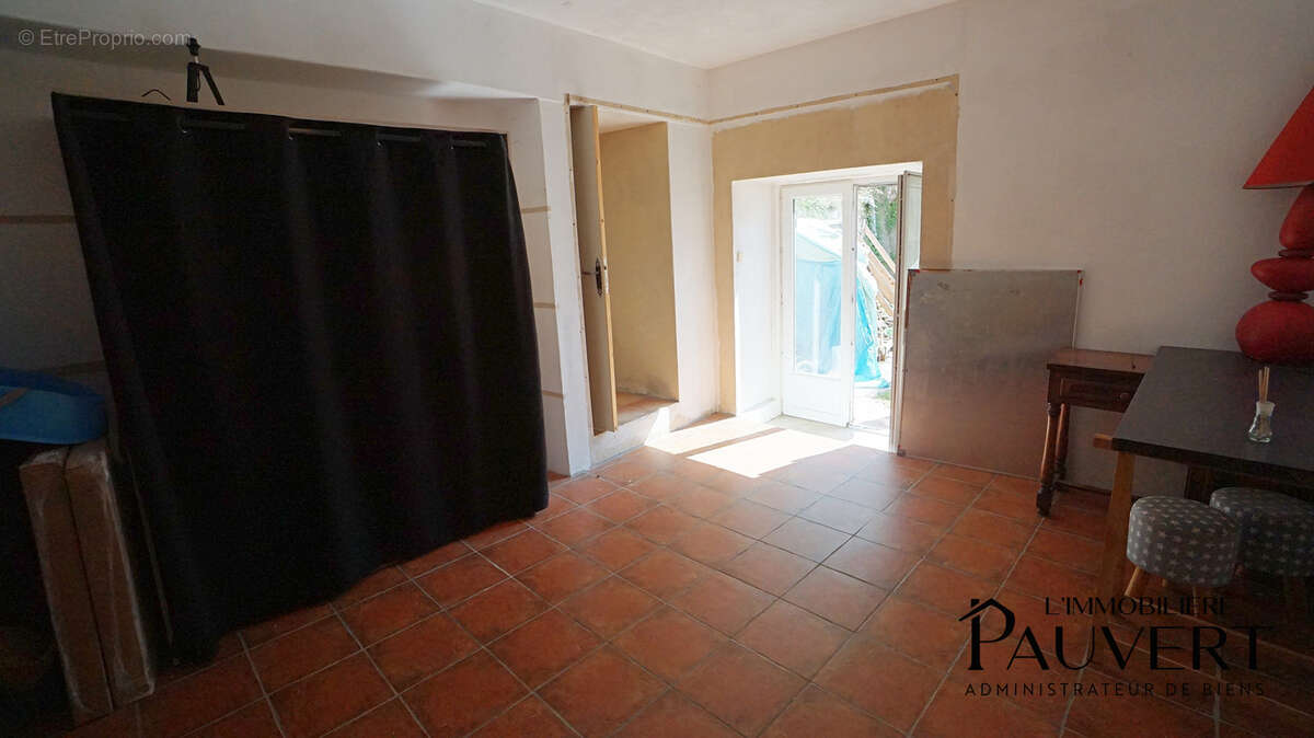 Appartement à GREOLIERES