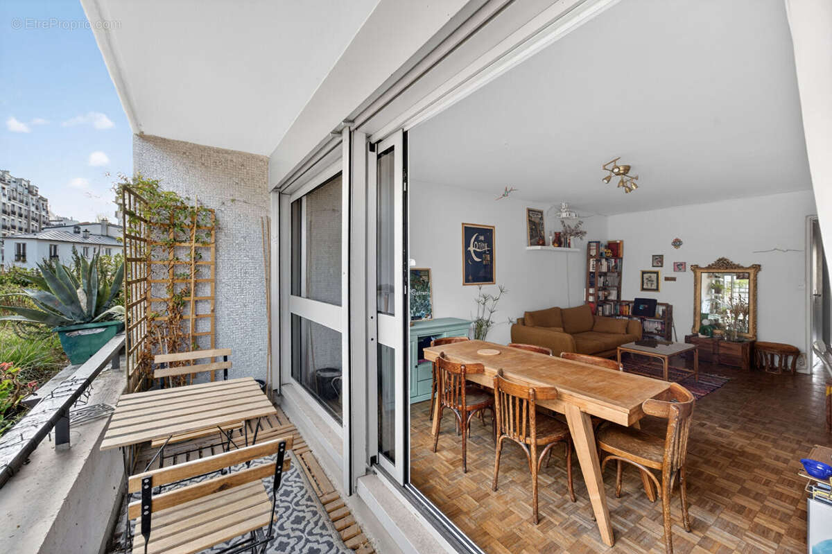 Appartement à PARIS-18E