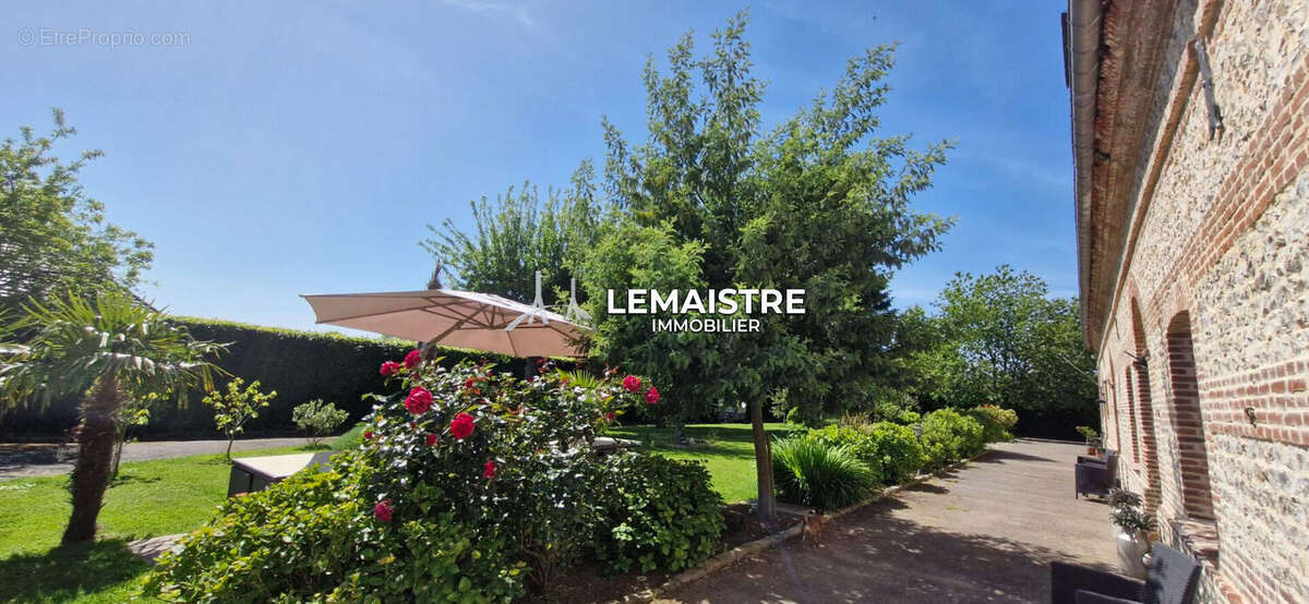 Propriété d'exception / Propriété de caractère - TERRES-DE-CAUX - 390 m² - 7 chambres - Piscine chauffée et couverte / SPA / sau - photo 5