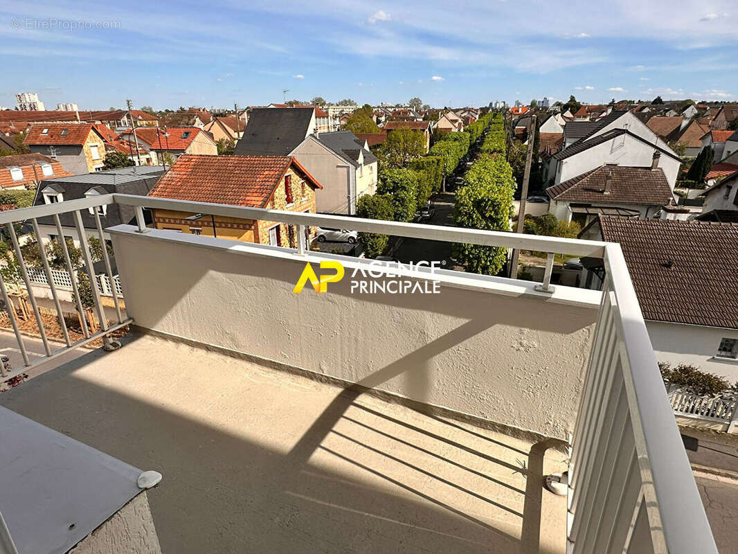 Sartrouville - Les Dix Arpents - Appartement 2 pièces 43.31 m2 avec terrasse et cave - photo 3