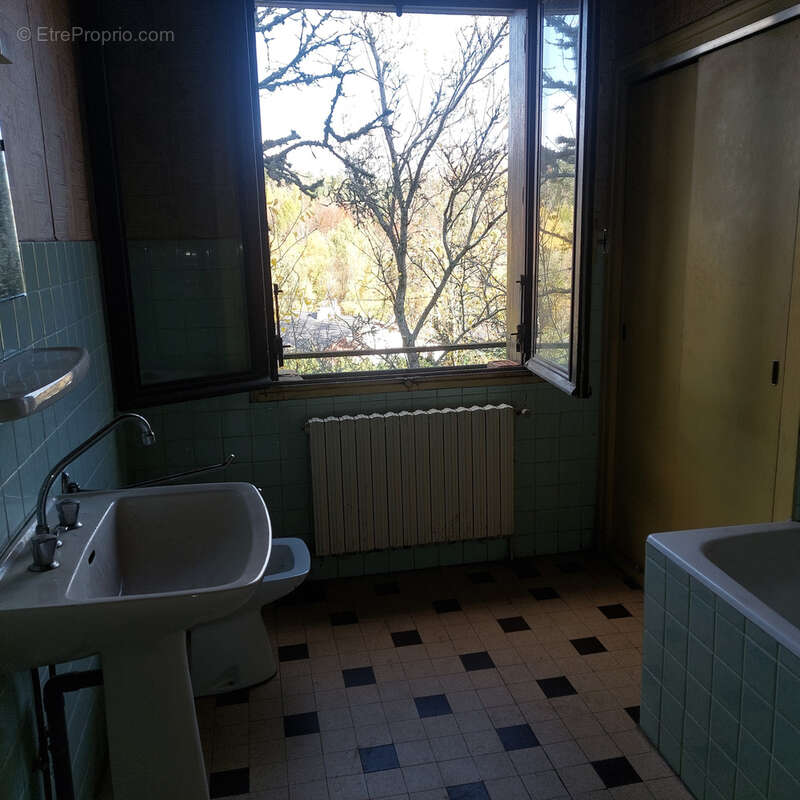 Maison à SAINT-AGREVE