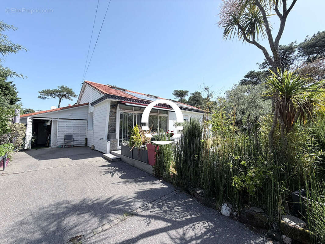 Maison à SAINT-MICHEL-CHEF-CHEF