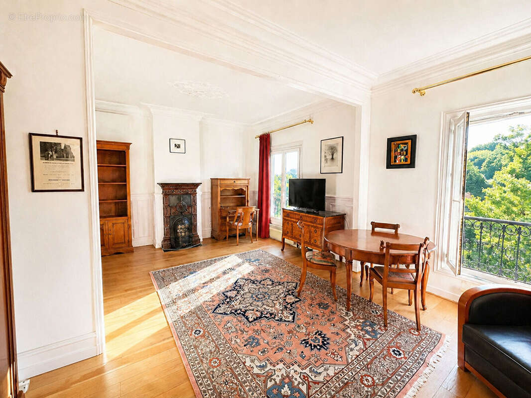 Appartement à PARIS-19E