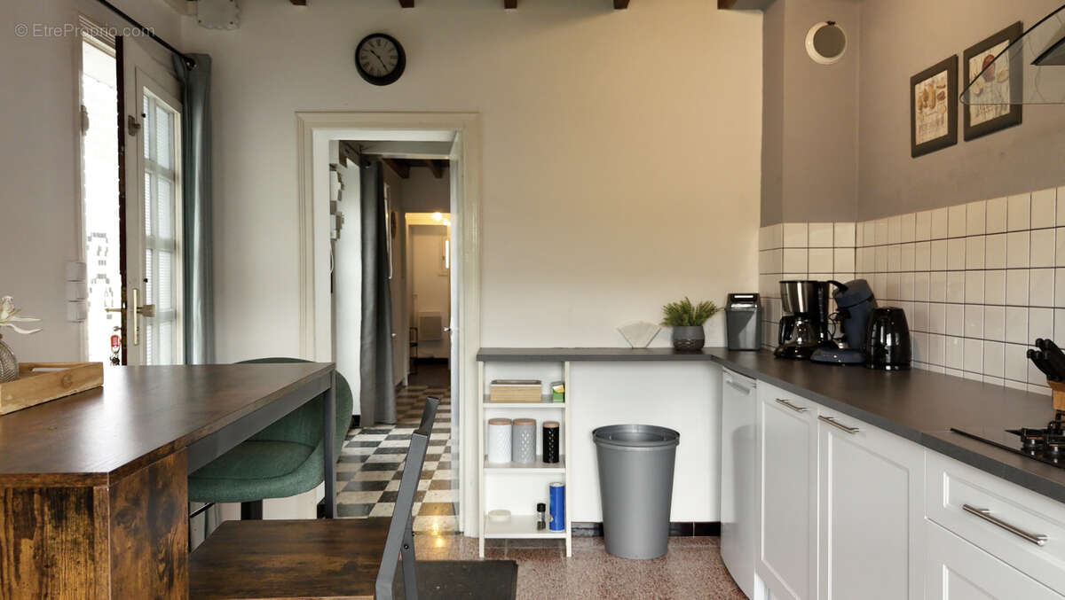 Propriété avec deux maisons et un gîte sur 7000m2 de jardin - photo 25