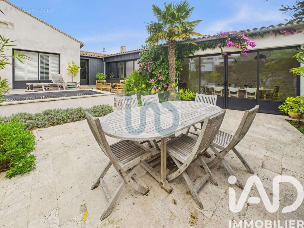 Photo 2 - Maison à LA FLOTTE