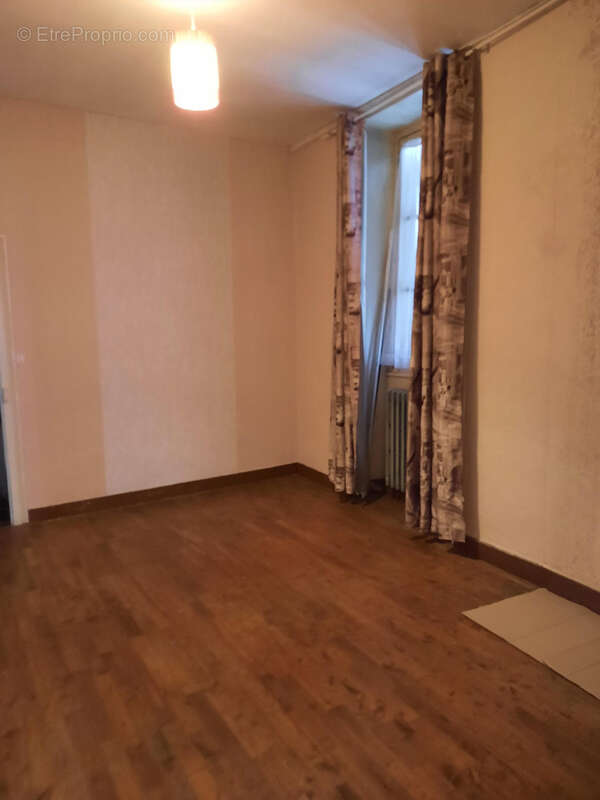 Maison à SAINT-DENIS-D'ORQUES