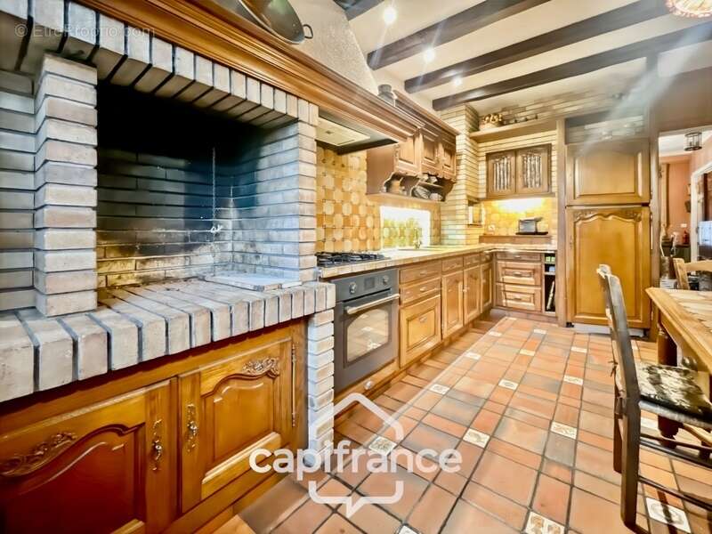 Maison à SAINT-MAUR-DES-FOSSES