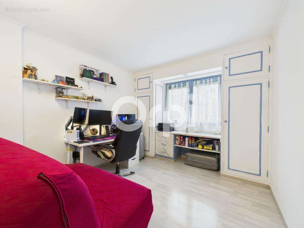 Appartement à MANDELIEU-LA-NAPOULE