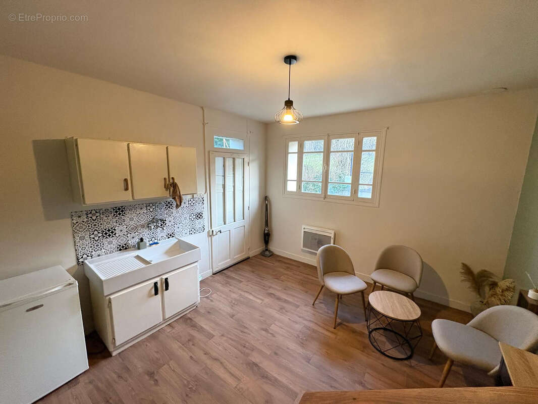 Maison à LA CELLE-SUR-MORIN