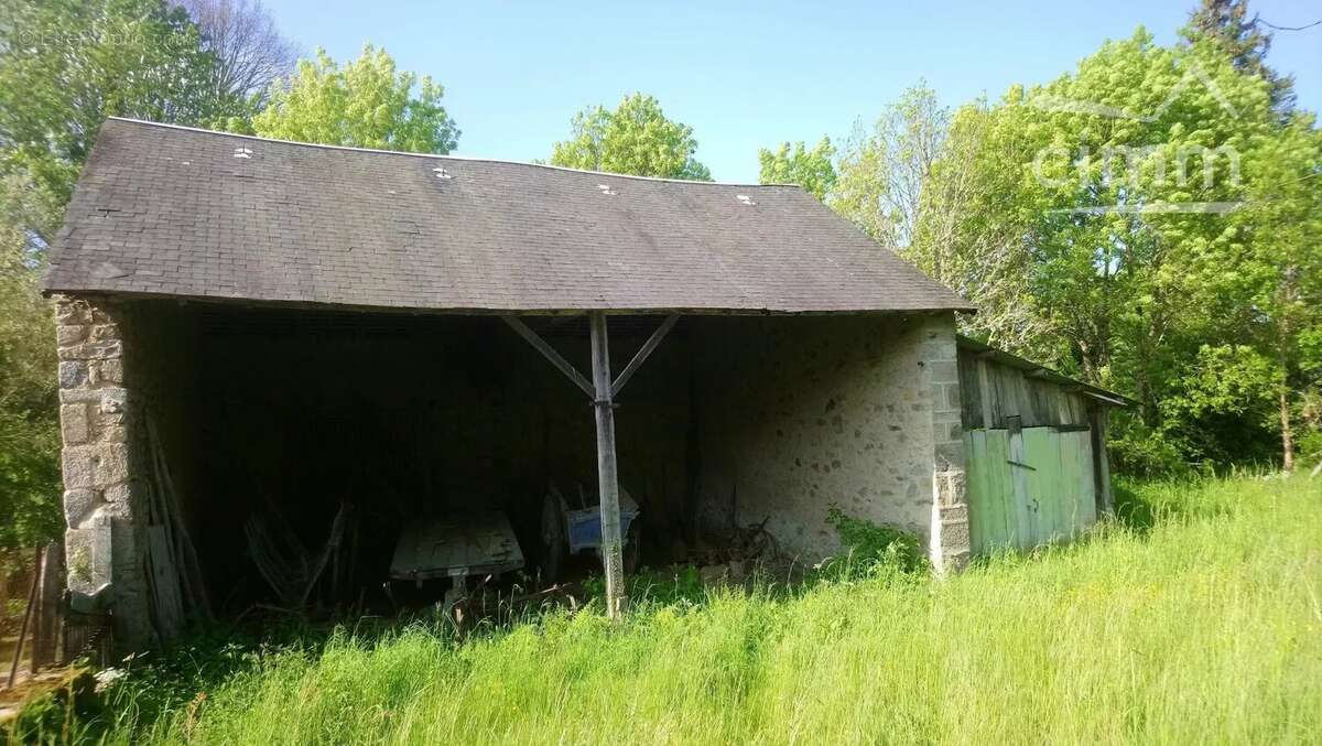 St georges la pouge - photo 3