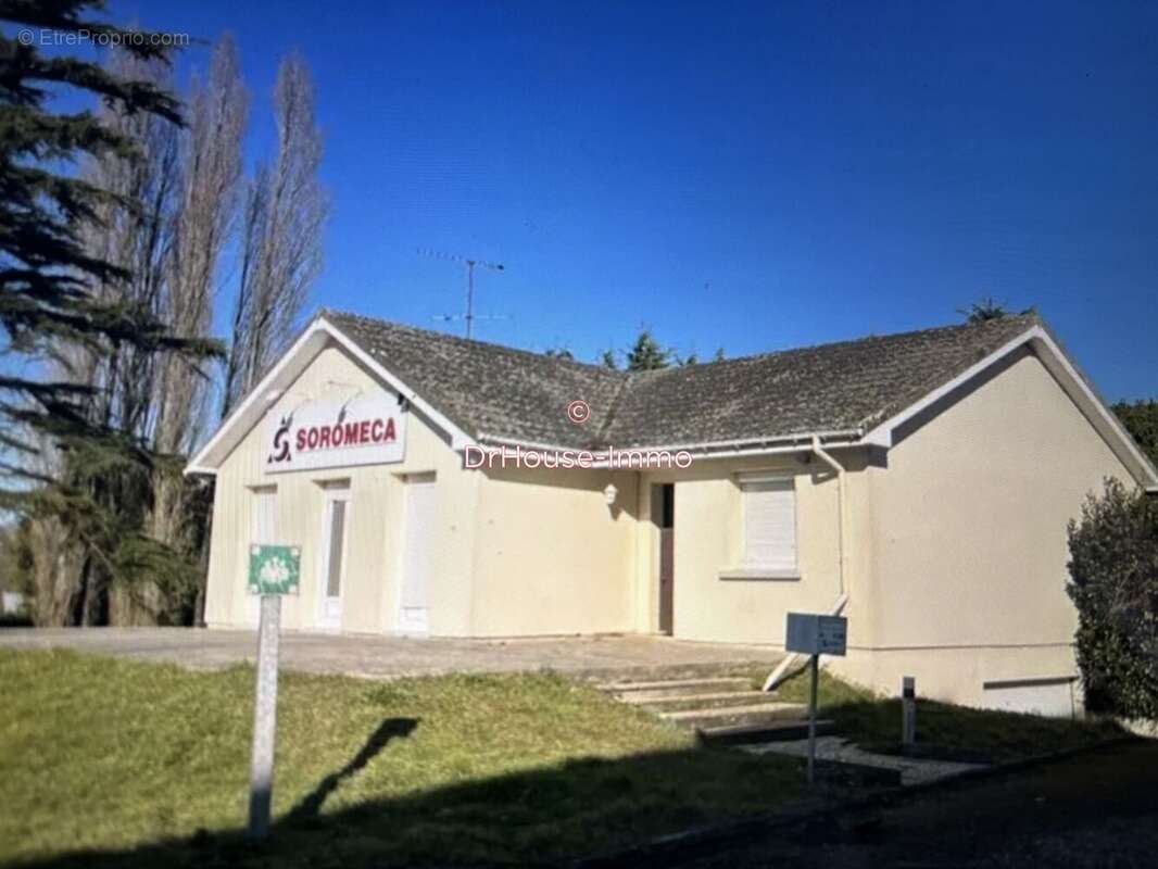 Commerce à SAINT-ROMAIN-DE-COLBOSC