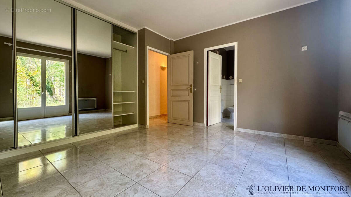 Maison à MONTFORT-L'AMAURY