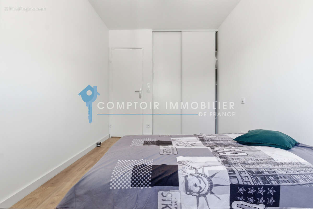 Maison à SAINT-NAZAIRE-LES-EYMES