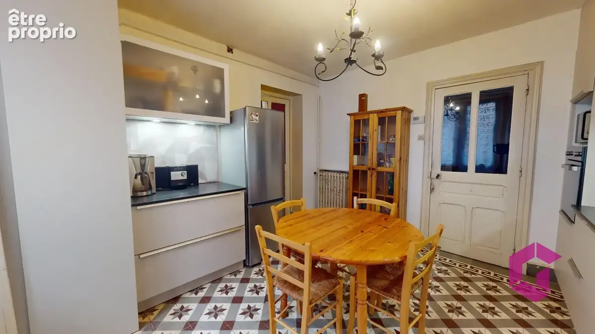 Maison à potentiel, avec Extérieur et Garage au PUY EN VELAY - photo 12