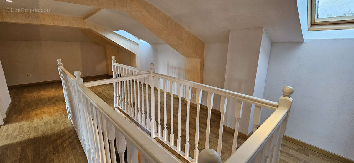 Maison à AIGLEMONT