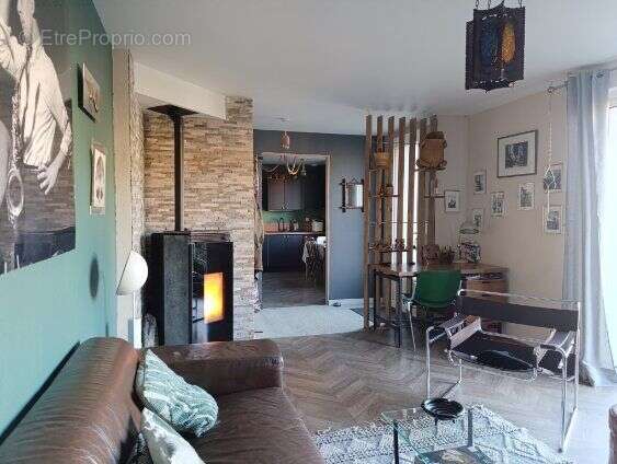 Maison à VILLAINES-LA-JUHEL