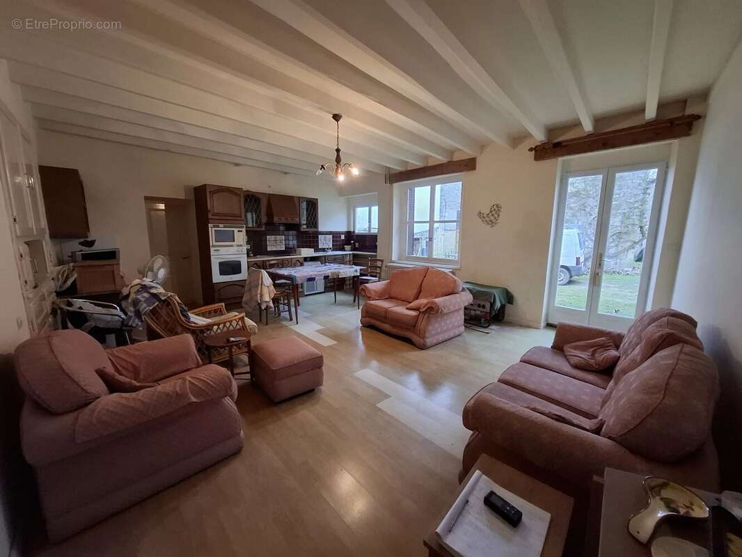 Maison à FONTAINE-CHALENDRAY