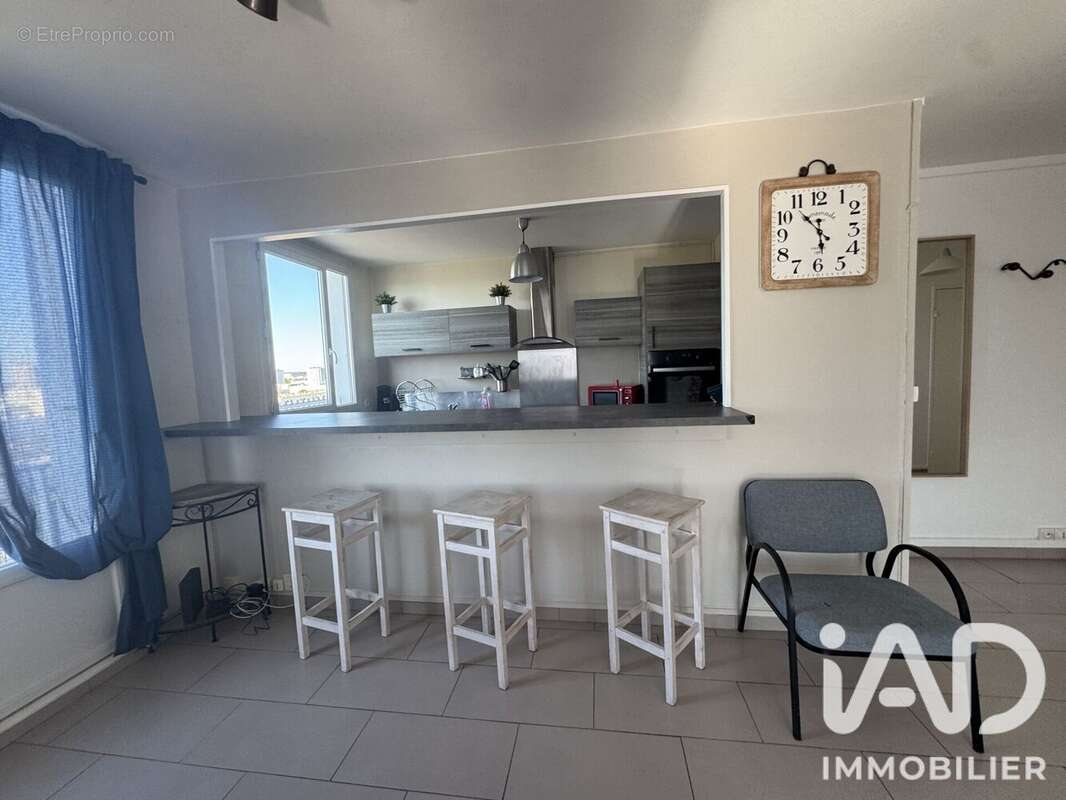 Appartement 73 m² à Tours  - photo 2