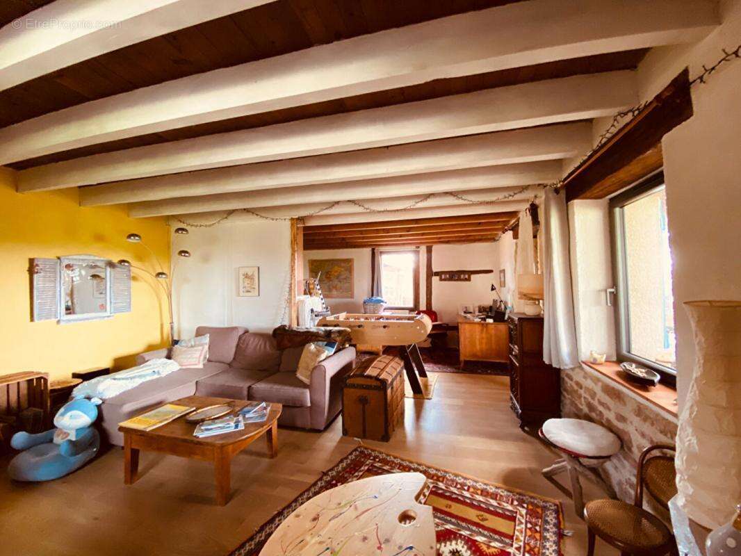 Maison à ROMENAY
