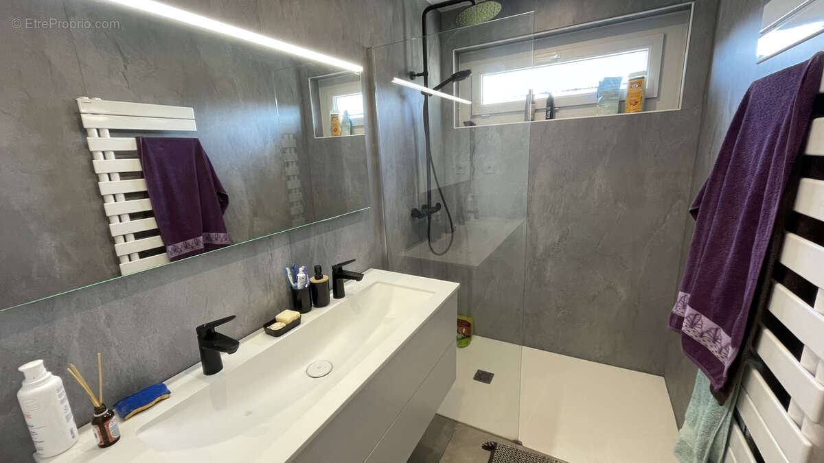 Maison à PONT-DE-L&#039;ISERE