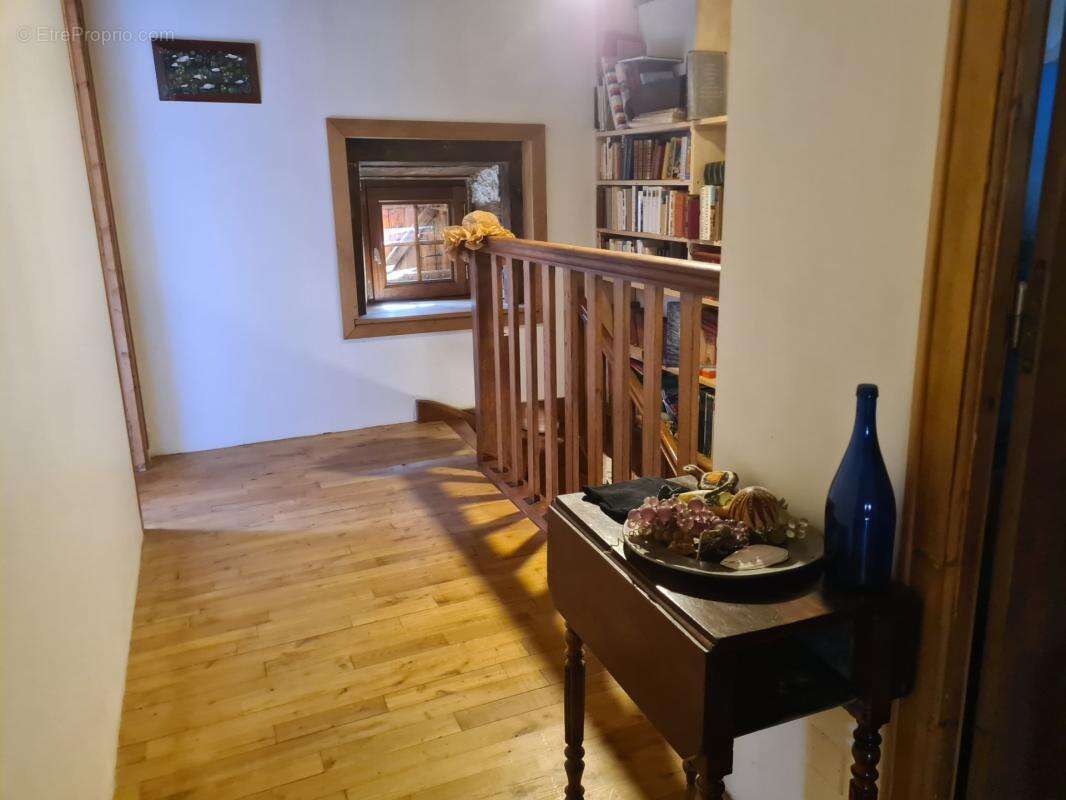 Maison en pierre 7 pièces – 230 m² – Dépendances 170 m² – Terrain 14 504 m² – Saint-Paul - photo 11