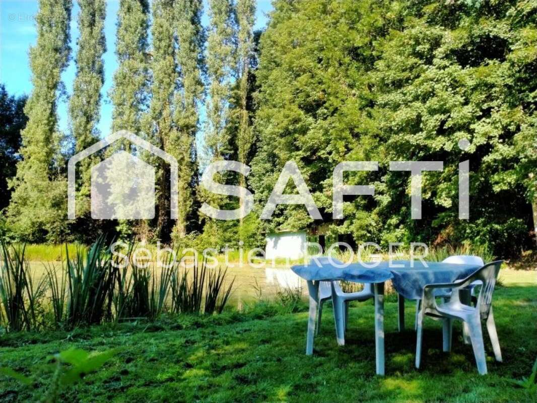 Photo 4 - Terrain à MAYENNE