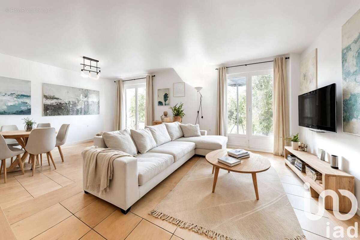 Photo 2 - Maison à CHEVILLY-LARUE