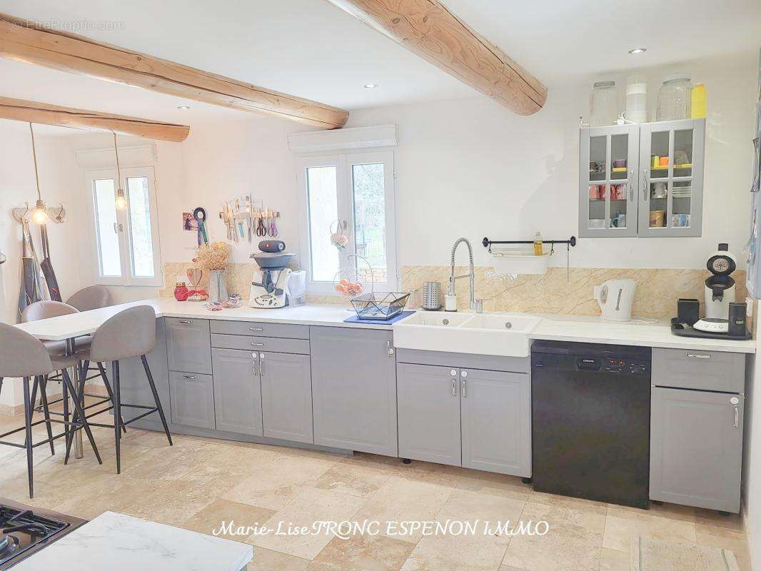 Maison à PERNES-LES-FONTAINES