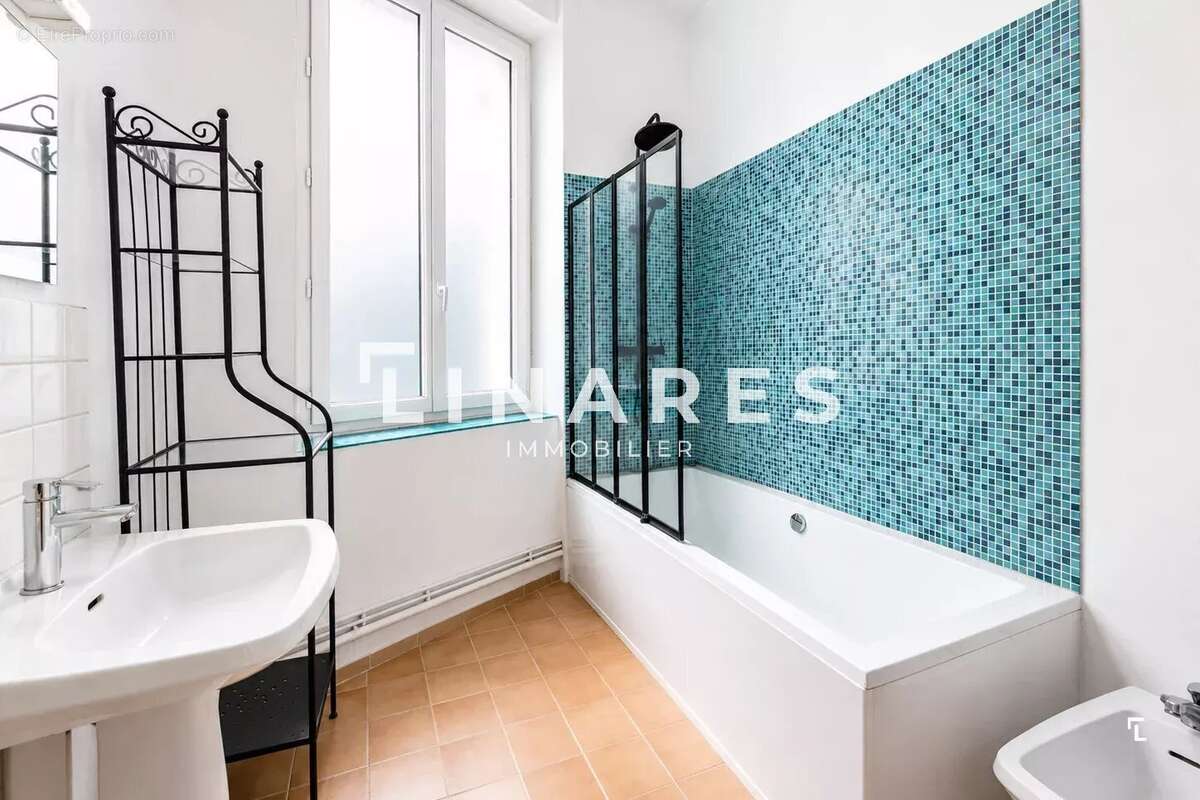 HELENA - Appartement T3 de 105m² - Balcon - 13001 Vieux-Port - photo 6