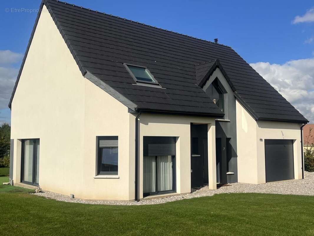 Maison à SAINT-CLAIR-SUR-EPTE