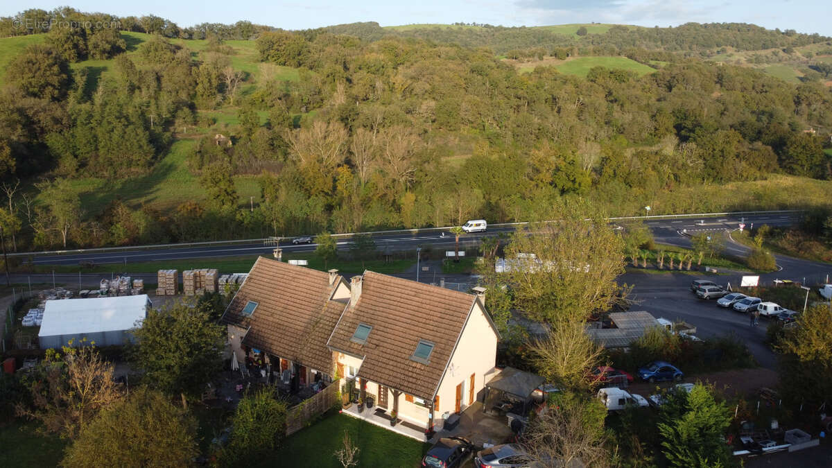 Appartement à AUZITS