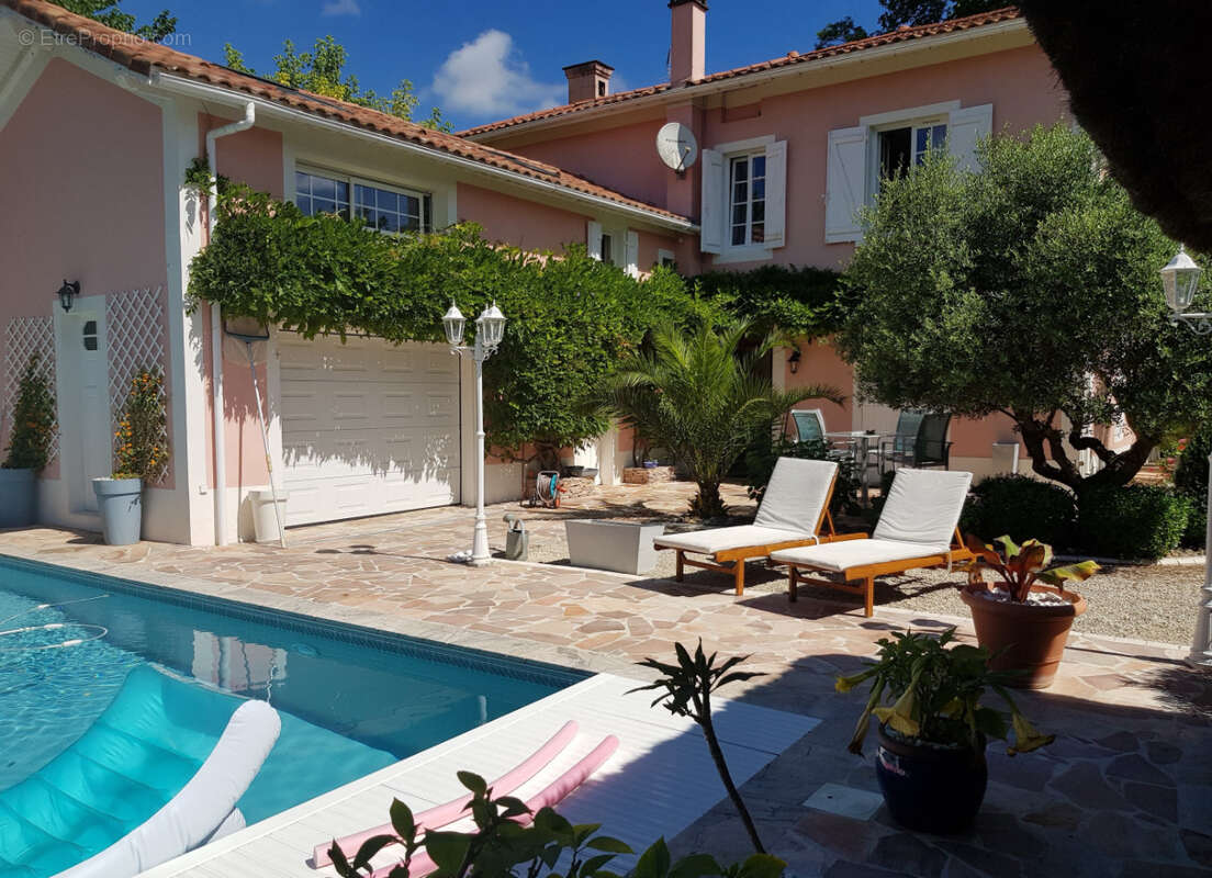 Maison à ROQUEFORT
